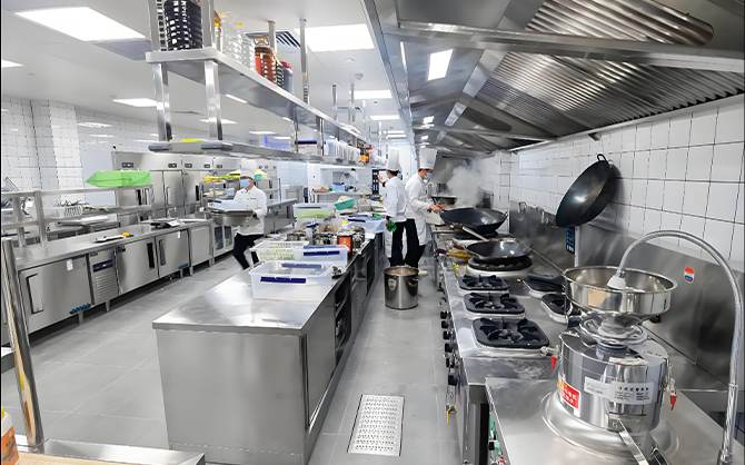 商用冰柜的維護與管理：確保食品質(zhì)量的關(guān)鍵