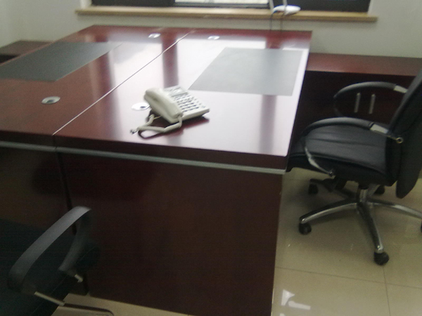 河南萬(wàn)眾集團(tuán)辦公家具工程案例展示